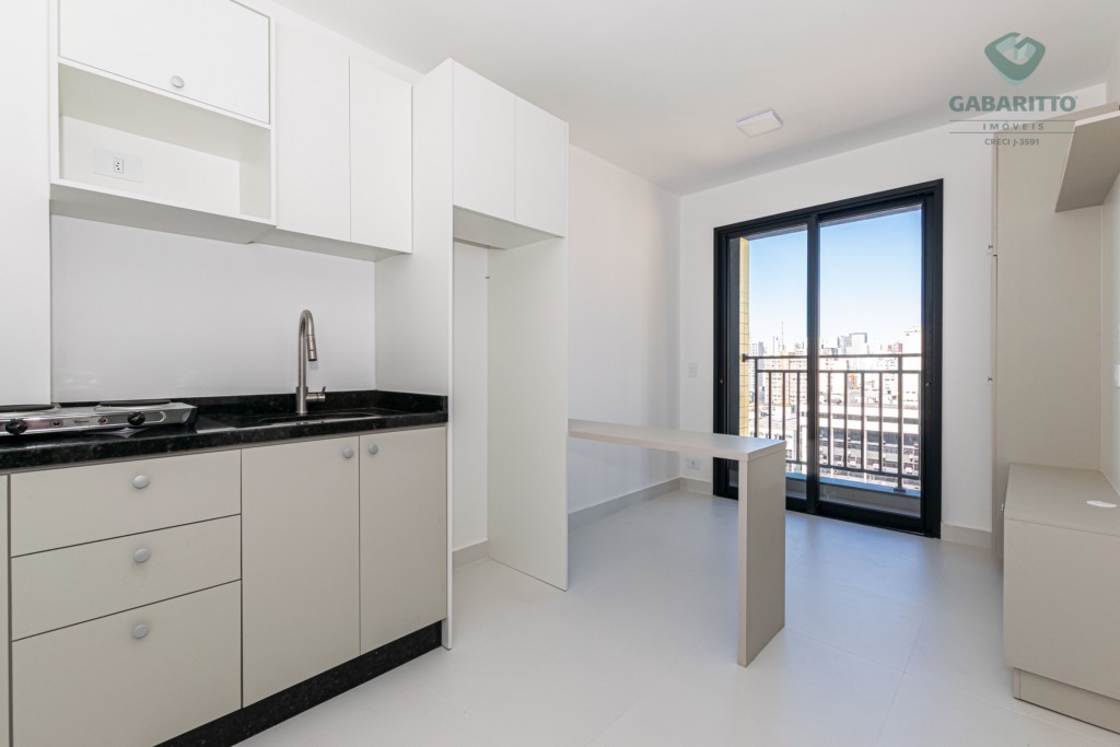 Apartamento para locacao no Centro em Curitiba com 27,91m² por R$ 2.500,00