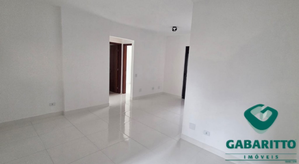 Apartamento para locacao no Centro em Curitiba com 84m² por R$ 2.500,00