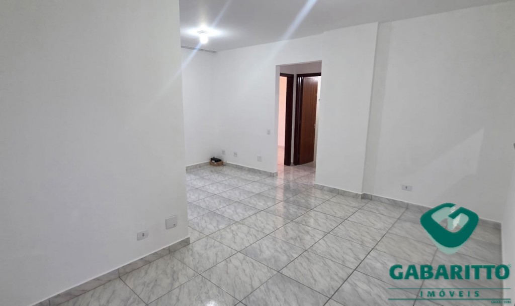 Apartamento para locacao no Centro em Curitiba com 0m² por R$ 2.500,00