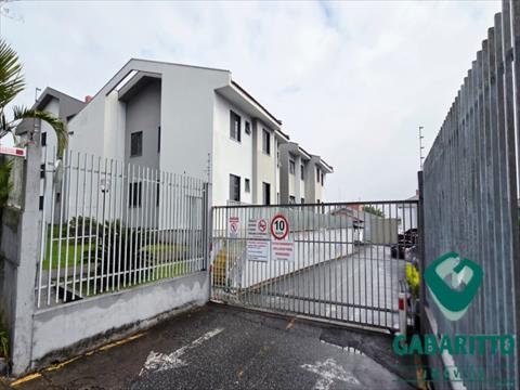 Apartamento para locacao no Hauer em Curitiba com 70m² por R$ 2.666,66