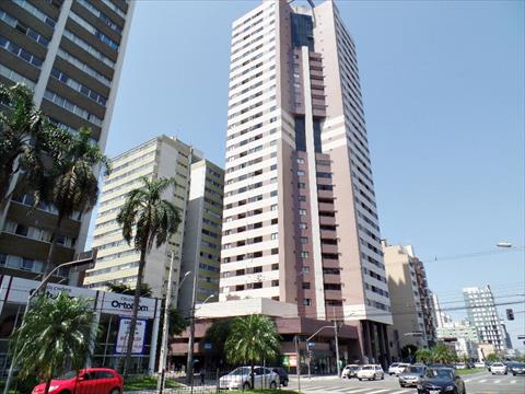 Apartamento para locacao no Centro em Curitiba com 0m² por R$ 2.400,00
