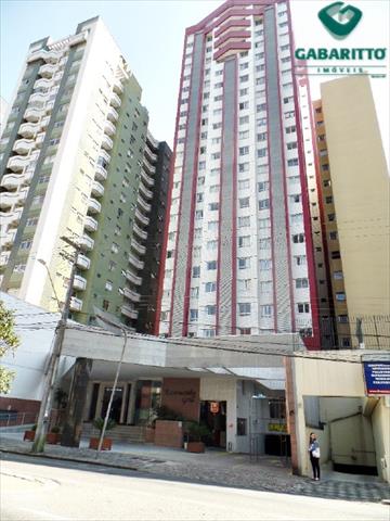 Apartamento para locacao no Centro em Curitiba com 61,5m² por R$ 1.800,00