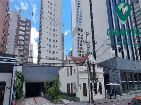 Apartamento para locacao no Centro em Curitiba com 47m² por R$ 2.250,00