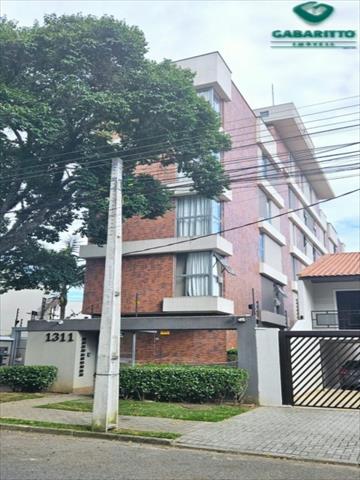 Apartamento para locacao no Agua Verde em Curitiba com 92m² por R$ 2.777,77