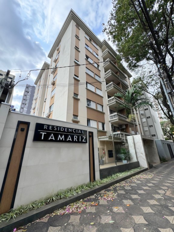 Apartamento para locacao no Zona 07 em Maringa com 134,64m² por R$ 2.000,00