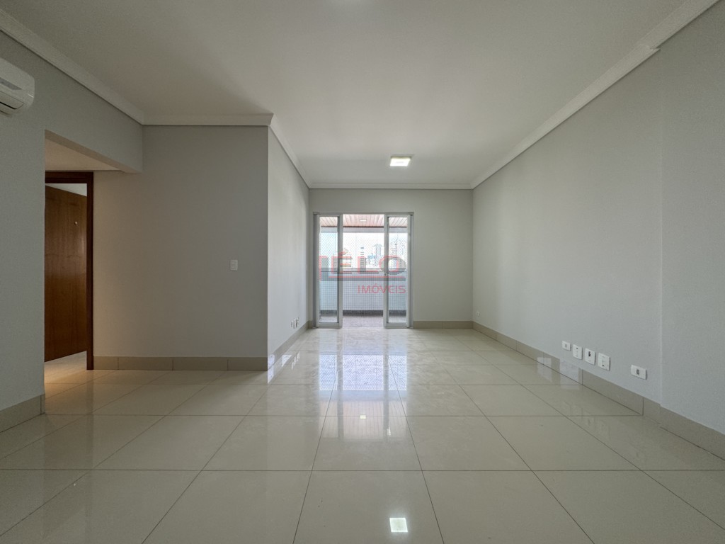 Apartamento para venda no Novo Centro em Maringa com 189,02m² por R$ 1.100.000,00