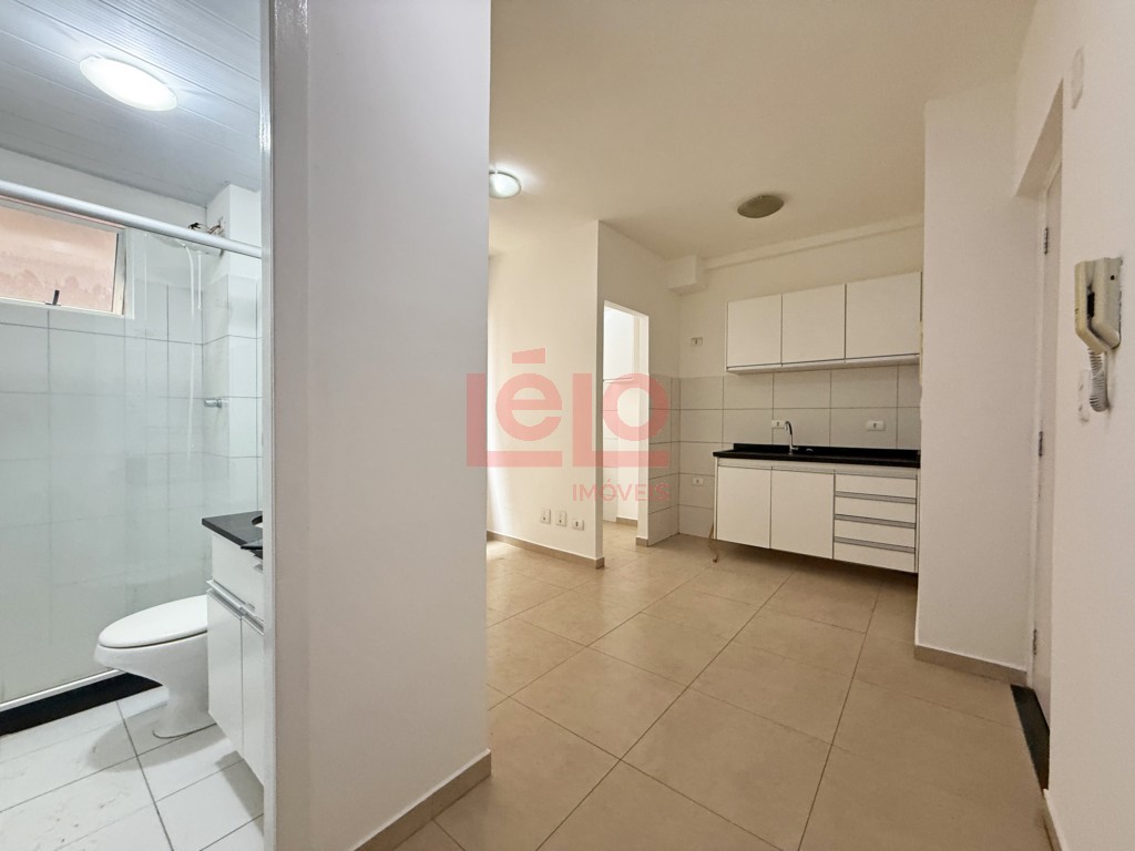 Apartamento para locacao no Zona 03 em Maringa com 58,6m² por R$ 1.400,00