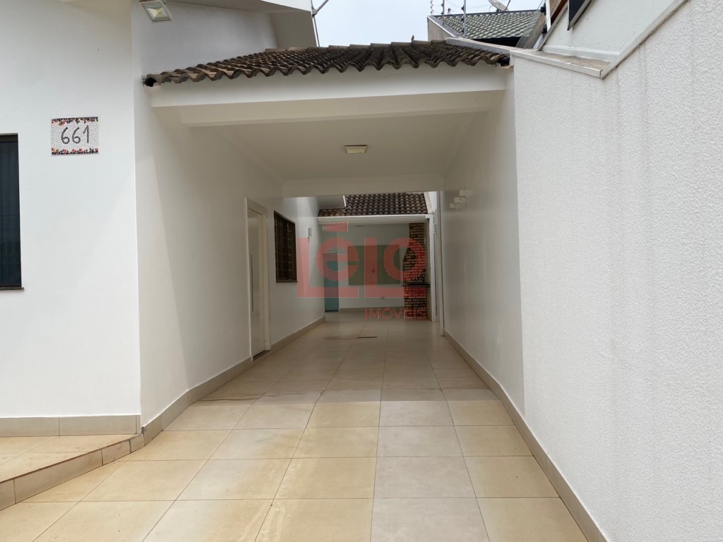 Casa Residencial para locacao no Jardim Paris em Maringa com 300m² por R$ 4.600,00
