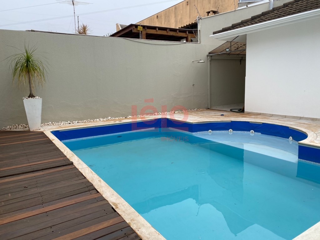Casa Residencial para locacao no Jardim Paris em Maringa com 300m² por R$ 4.600,00