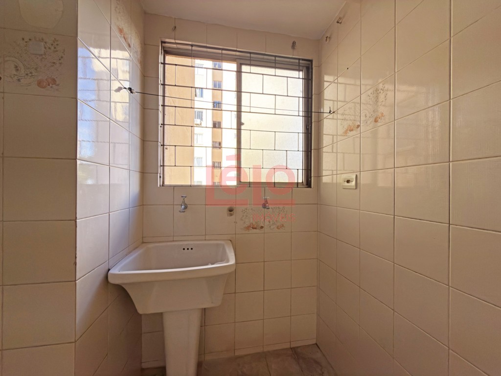 Apartamento para locacao no Jardim Ipanema em Maringa com 52,76m² por R$ 1.000,00