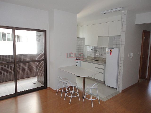 Apartamento para locacao no Novo Centro em Maringa com 105m² por R$ 1.900,00