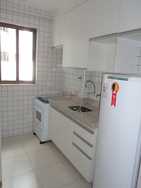 Apartamento para locacao no Novo Centro em Maringa com 105m² por R$ 1.900,00