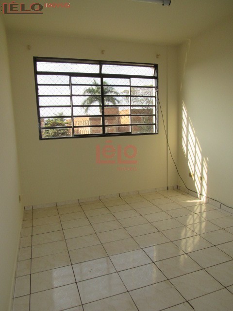 Apartamento para locacao no Zona 07 em Maringa com 52,22m² por R$ 1.000,00