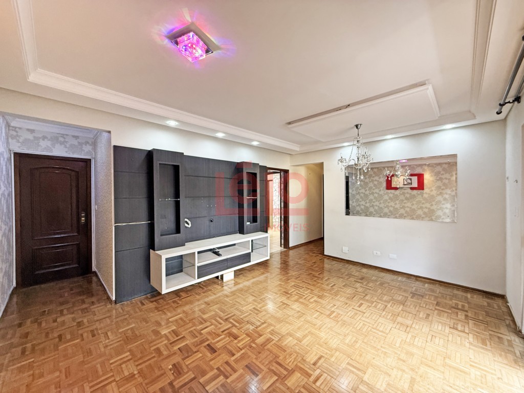 Apartamento para locacao no Zona 07 em Maringa com 190,37m² por R$ 2.300,00