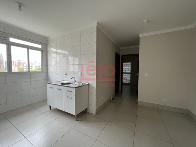 Apartamento para locacao no Zona 07 em Maringa com 86,14m² por R$ 1.800,00