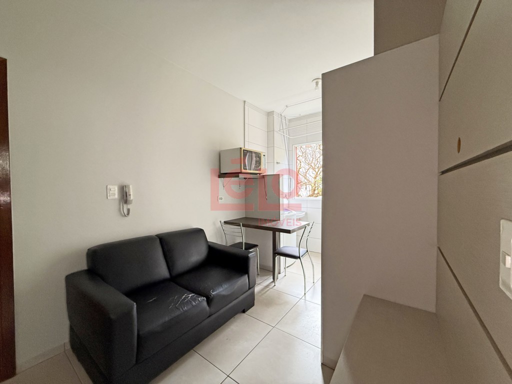 Apartamento para locacao no Zona 07 em Maringa com 38,24m² por R$ 1.300,00