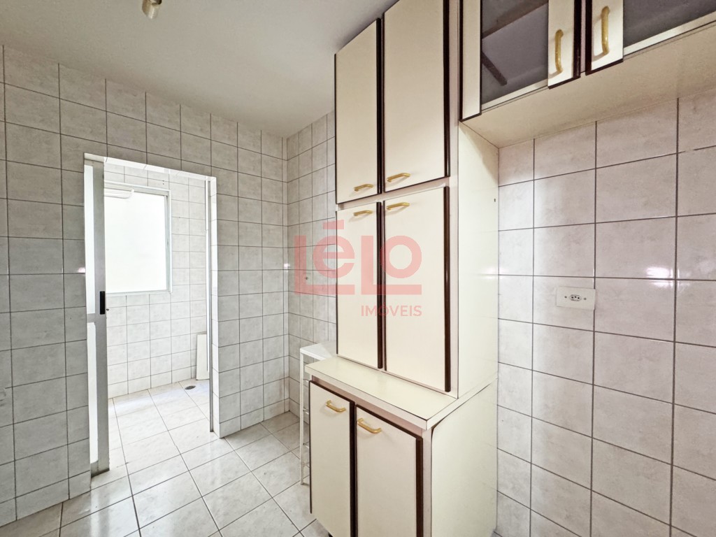 Apartamento para locacao no Zona 07 em Maringa com 93,46m² por R$ 1.500,00