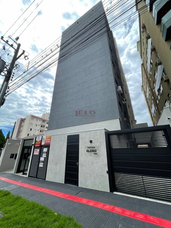 Apartamento para locacao no Zona 07 em Maringa com 94m² por R$ 1.400,00