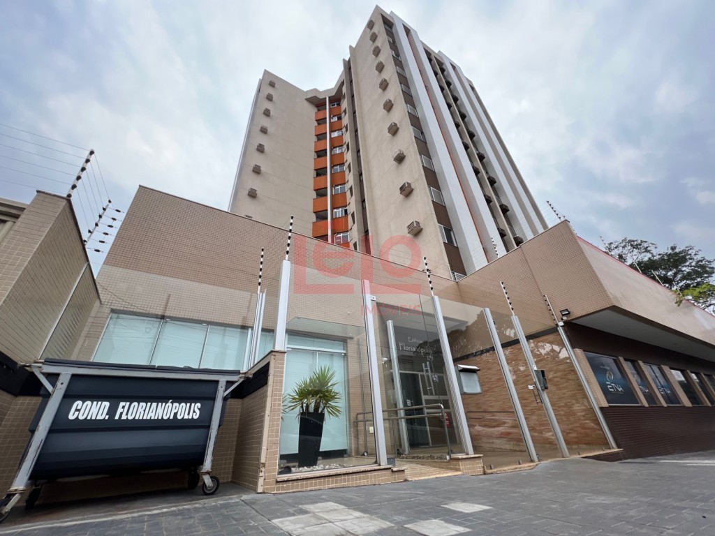 Apartamento para locacao no Zona 03 em Maringa com 122,3m² por R$ 1.950,00