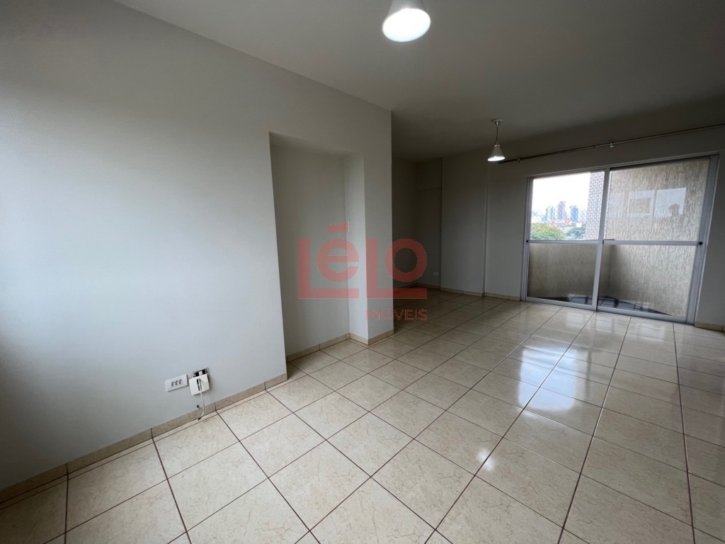 Apartamento para locacao no Zona 03 em Maringa com 122,3m² por R$ 1.950,00