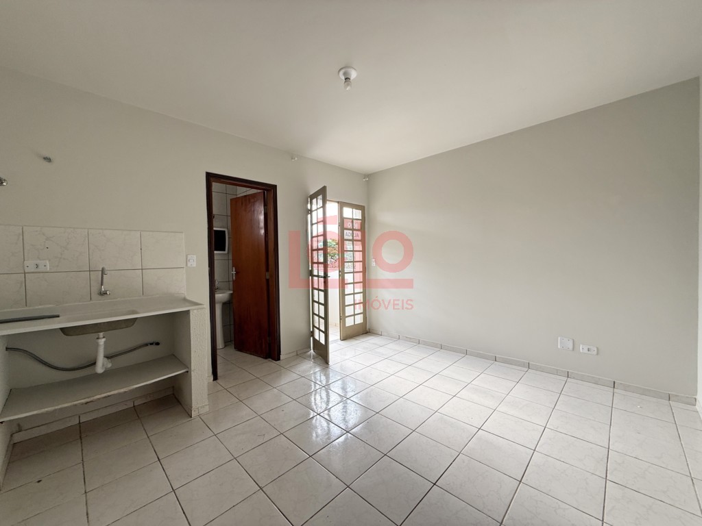 Apartamento para locacao no Jardim Aclimacao em Maringa com 29m² por R$ 750,00