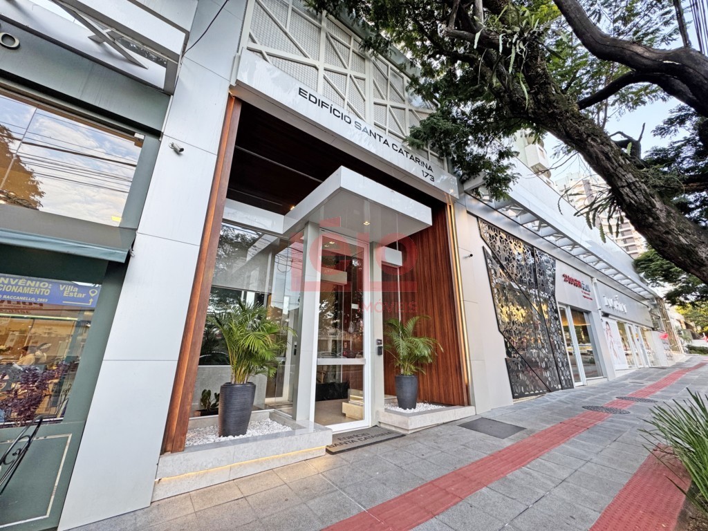 Apartamento para locacao no Novo Centro em Maringa com 175m² por R$ 3.200,00