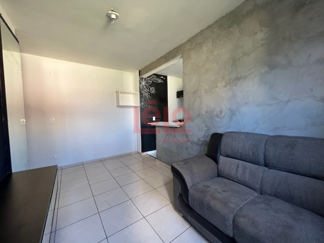 Apartamento para locacao no Parque Industrial em Maringa com 54,87m² por R$ 1.300,00