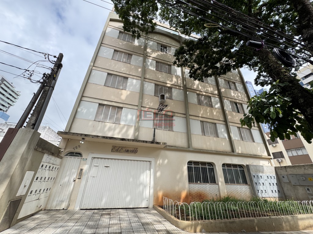 Apartamento para venda no Zona 07 em Maringa com 106m² por R$ 195.000,00