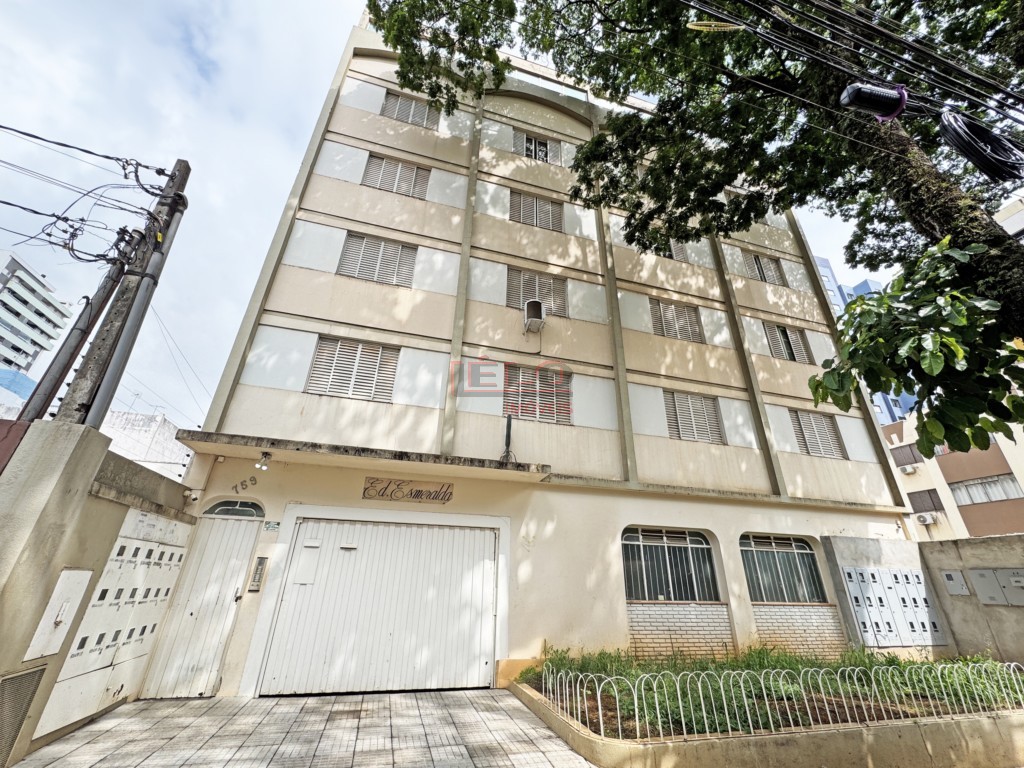 Apartamento para venda no Zona 07 em Maringa com 106m² por R$ 195.000,00