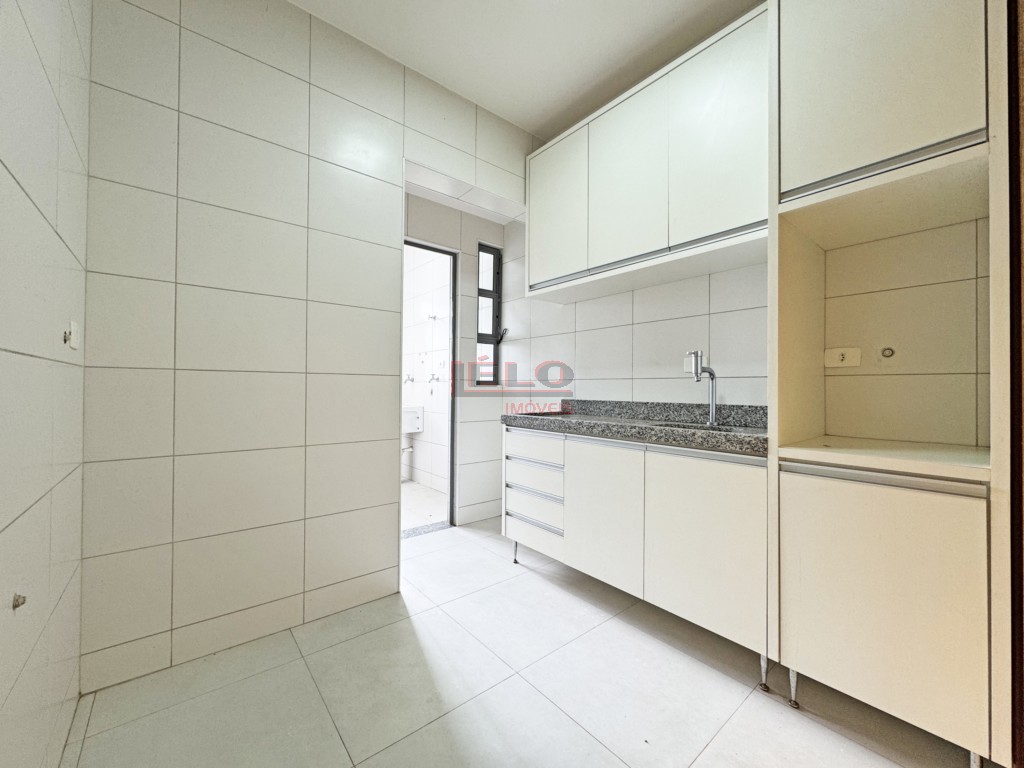 Apartamento para locacao no Zona 07 em Maringa com 114m² por R$ 1.950,00