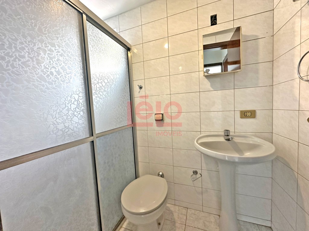 Apartamento para locacao no Zona 07 em Maringa com 91,89m² por R$ 1.300,00