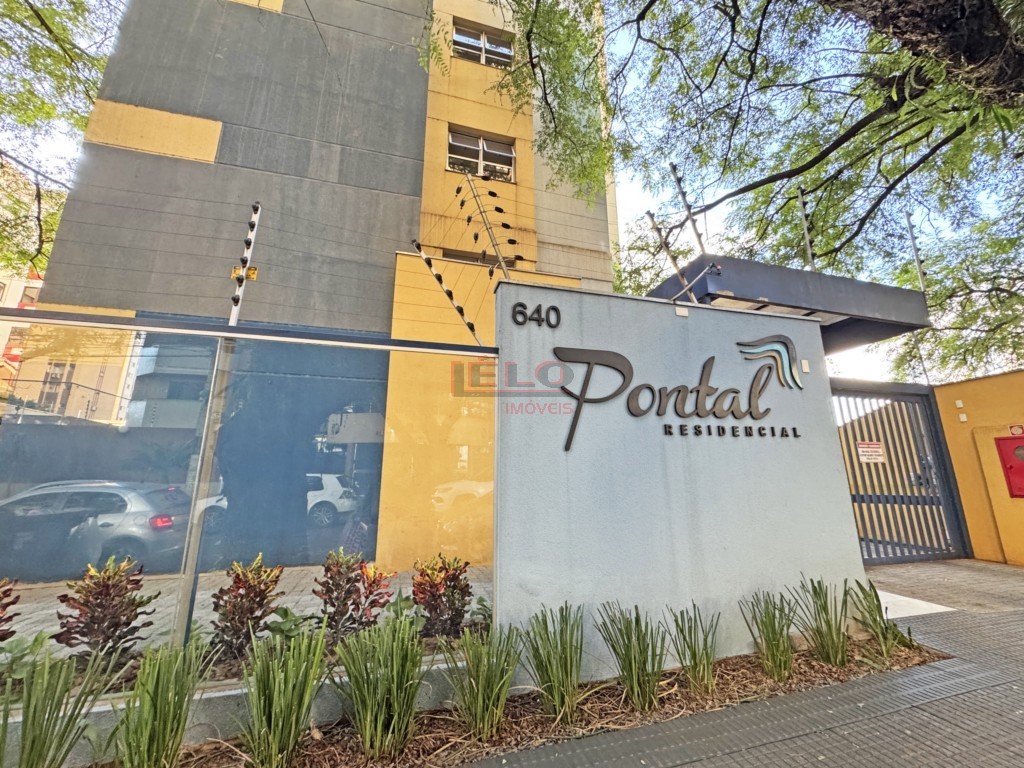 Apartamento para venda no Zona 07 em Maringa com 61,53m² por R$ 230.000,00