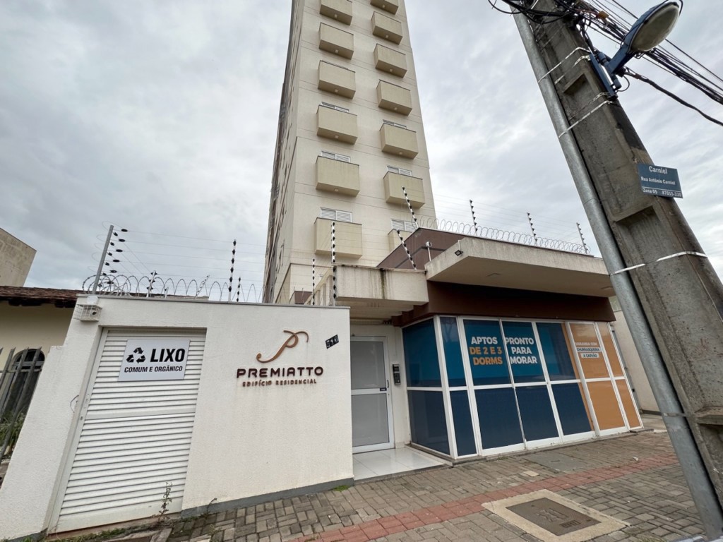 Apartamento para locacao no Zona 05 em Maringa com 132,46m² por R$ 2.000,00