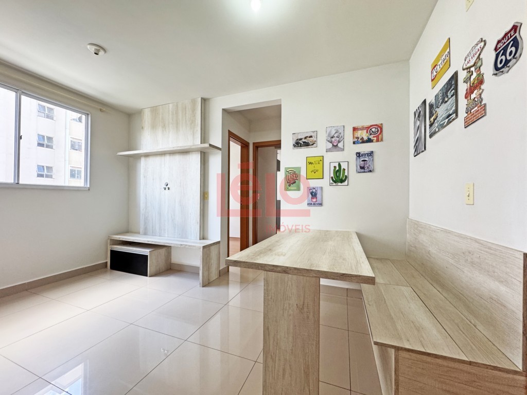 Apartamento para locacao no Parque Industrial em Maringa com 66,61m² por R$ 1.600,00