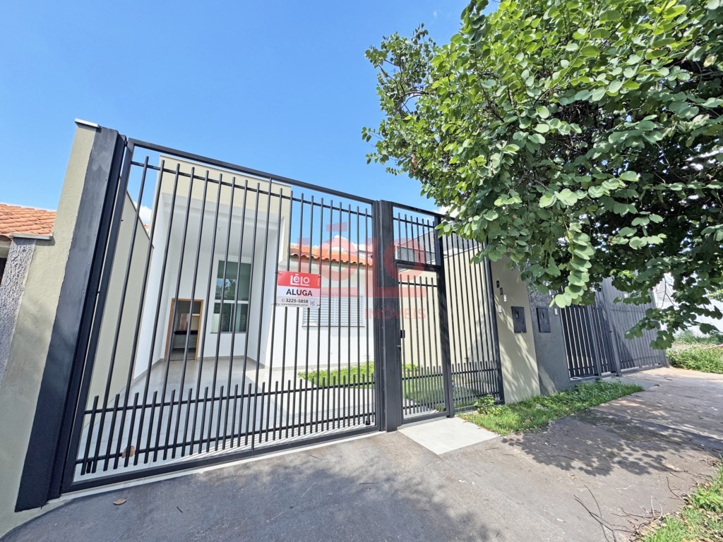 Casa Residencial para vendalocacaovenda e locacao no Jardim Paulista em Maringa com 99m² por R$ 450.000,002.500,00