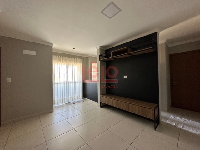 Apartamento para locacao no Zona 07 em Maringa com 105,57m² por R$ 2.400,00