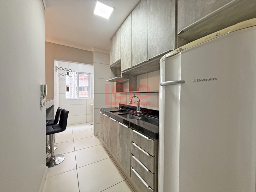 Apartamento para locacao no Zona 07 em Maringa com 105,57m² por R$ 2.200,00