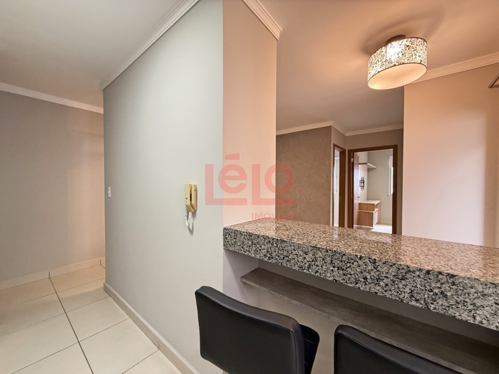 Apartamento para locacao no Zona 07 em Maringa com 105,57m² por R$ 2.200,00