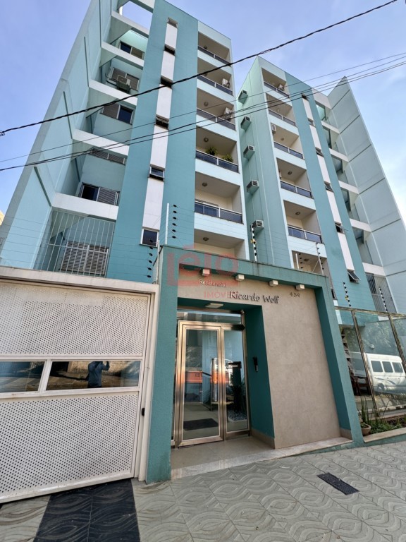 Apartamento para locacao no Zona 07 em Maringa com 128,28m² por R$ 2.000,00