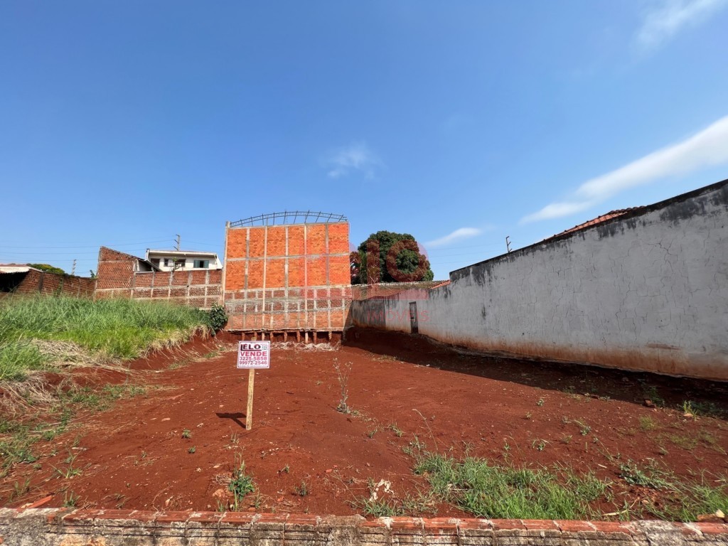 Terreno para venda no Jardim Montreal em Maringa com 301,09m² por R$ 195.000,00