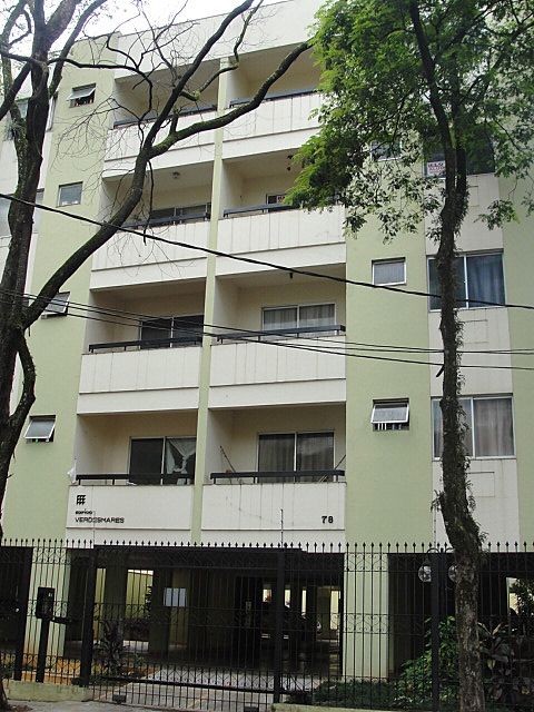 Apartamento para locacao no Zona 07 em Maringa com 99,49m² por R$ 1.300,00