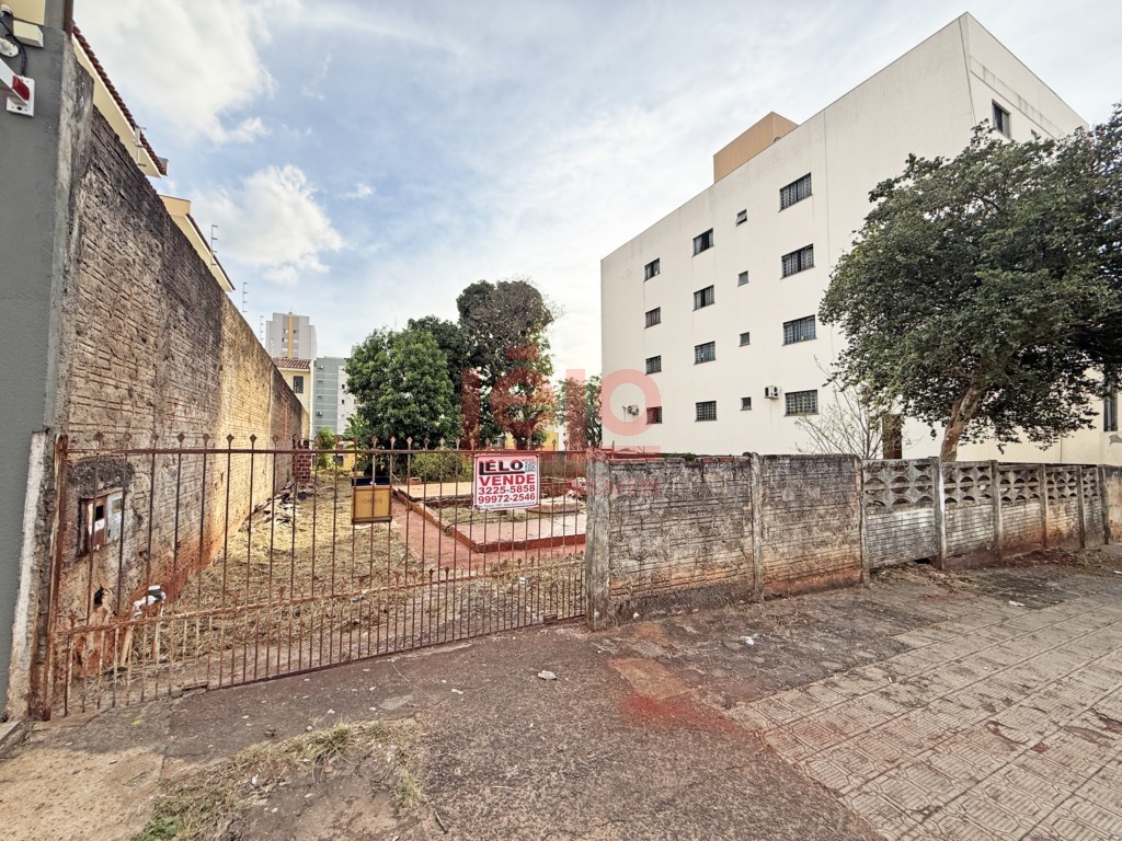 Terreno para venda no Zona 07 em Maringa com 600m² por R$ 635.000,00