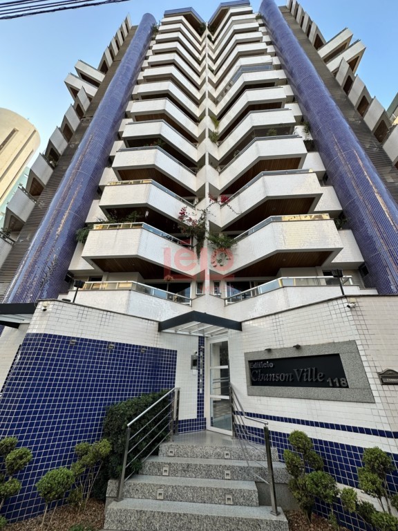 Apartamento para locacao no Zona 07 em Maringa com 223,14m² por R$ 3.000,00