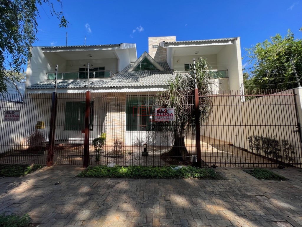Sobrado para locacao no Zona 03 em Maringa com 206m² por R$ 4.000,00