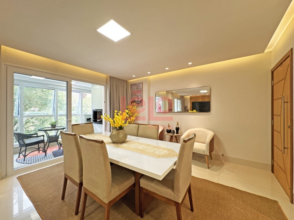 Apartamento para venda no Zona 07 em Maringa com 224m² por R$ 1.400.000,00