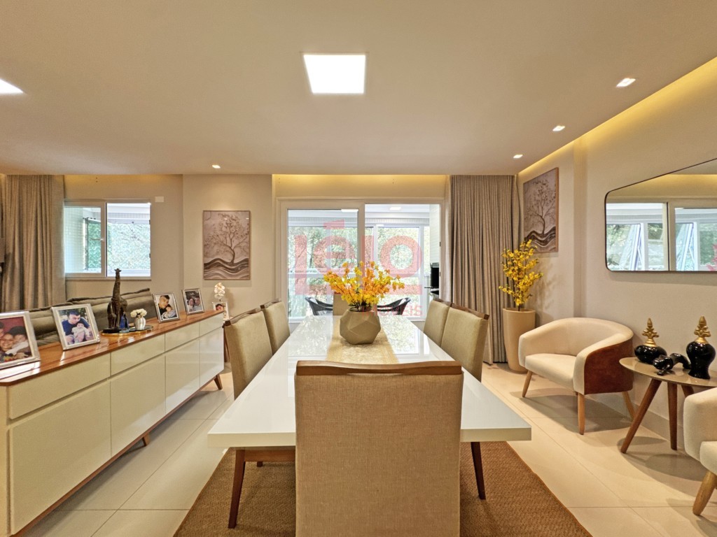 Apartamento para venda no Zona 07 em Maringa com 224m² por R$ 1.400.000,00