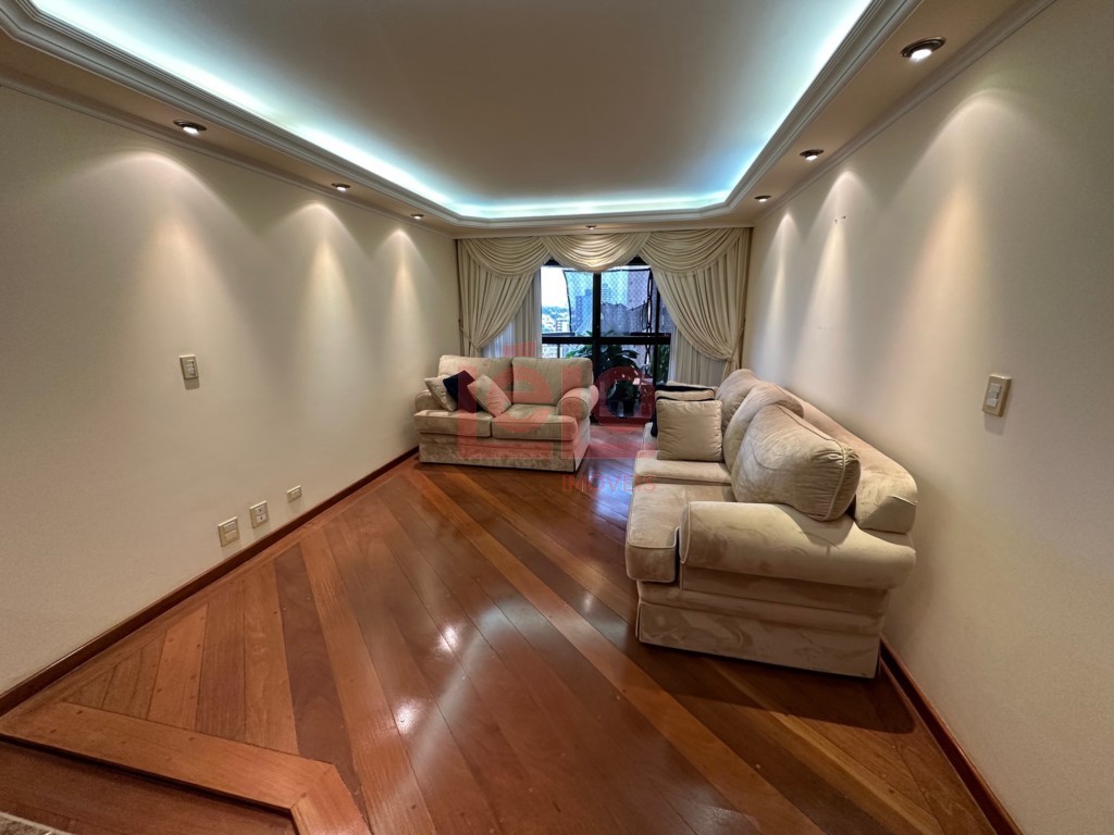 Apartamento para locacao no Zona 07 em Maringa com 214,86m² por R$ 3.400,00