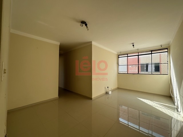 Apartamento para locacao no Vila Nova em Maringa com 81,44m² por R$ 980,00