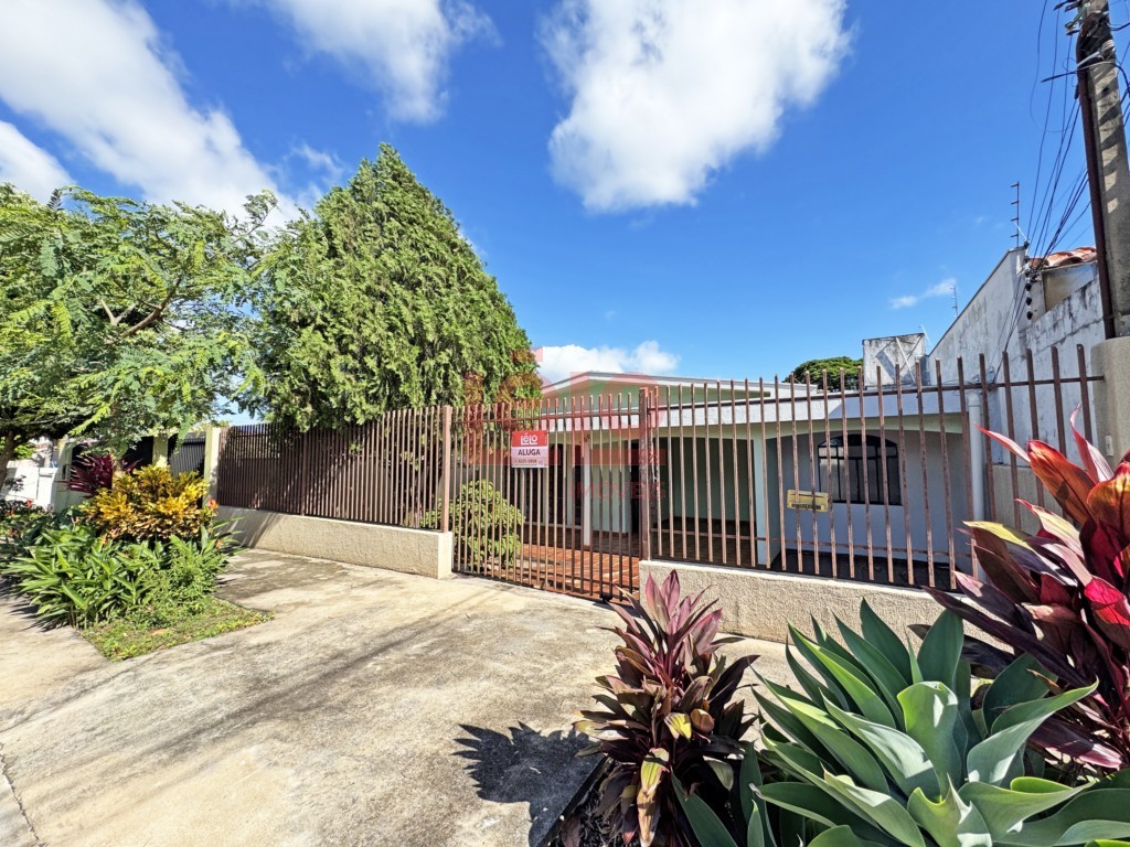 Casa Residencial para locacao no Jardim Los Angeles em Maringa com 166m² por R$ 2.200,00