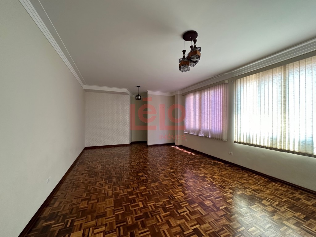 Apartamento para locacao no Zona 07 em Maringa com 154,54m² por R$ 2.100,00